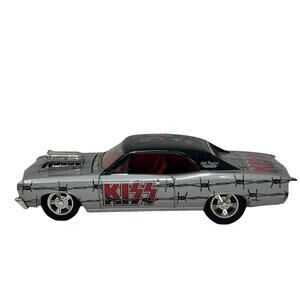KISS 1967 Chevrolet 1:16 Die Cast Car Collectible